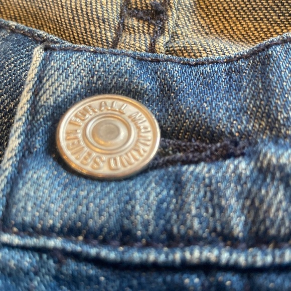 7 For All Mankind Button Fly Relaxed Flare Jeans Blue Size 31 TALL 32” - Picture 4 of 12